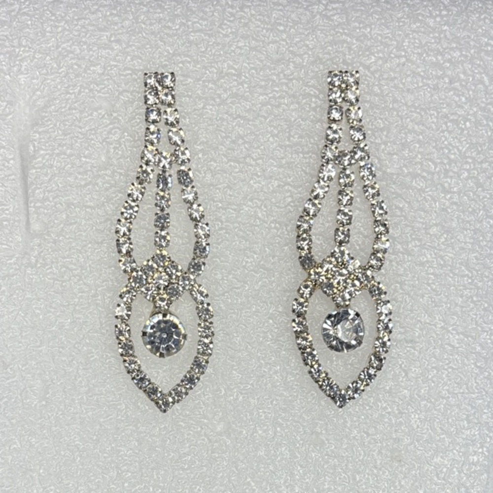 Elegant Silver Drop Earrings